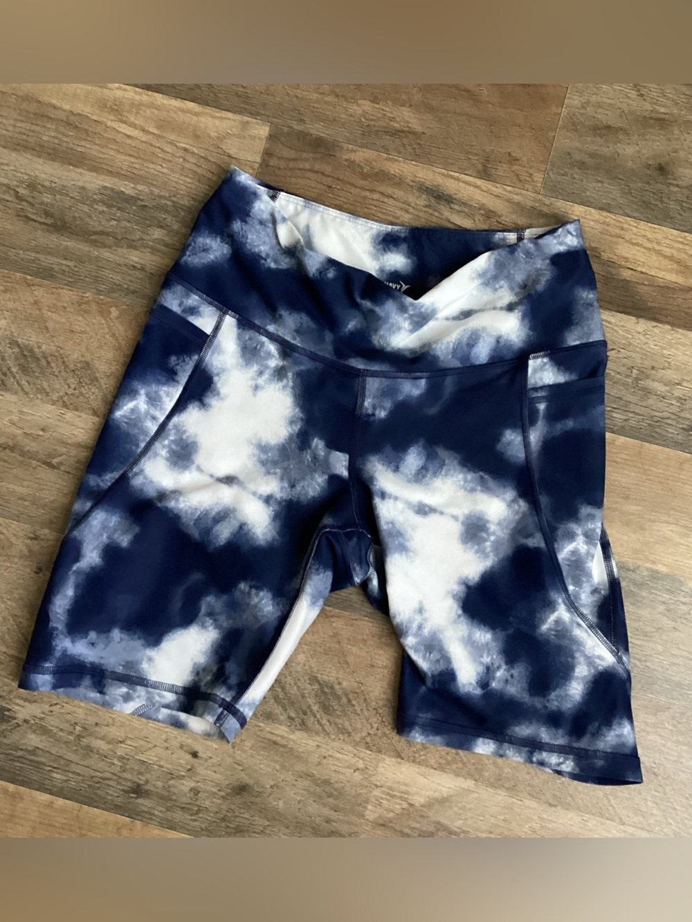 Old Navy Navy and White Tie-Dye High-Waist Bike Shorts